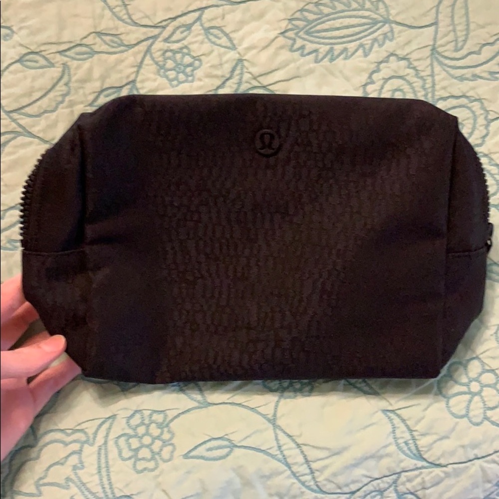 Lululemon bag